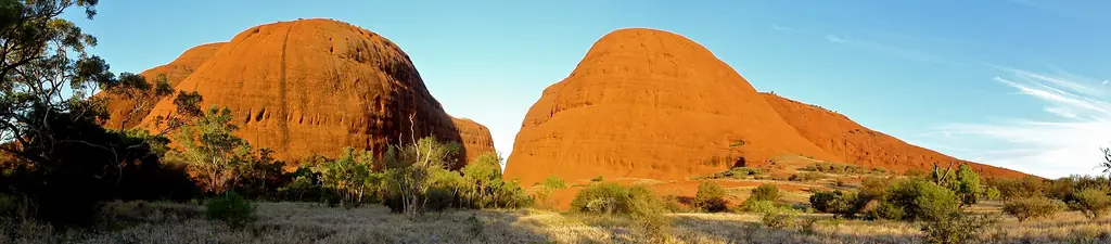 Walpa Gorge between the domes of Kata Tjuta